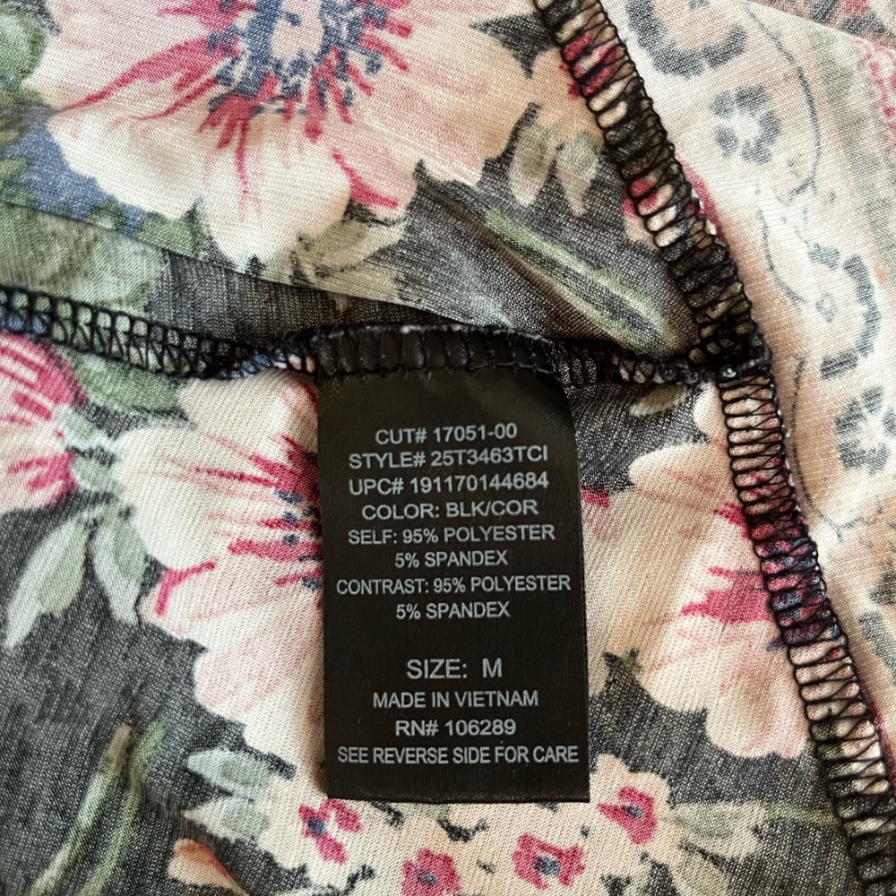 Dress - Picture 7 of 10